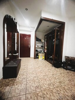 Veľký 3 izbový byt (85 m2) ul. P.O.Hviezdoslava, Levice - 8