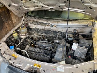 Land rover freelander 1.8b - 8