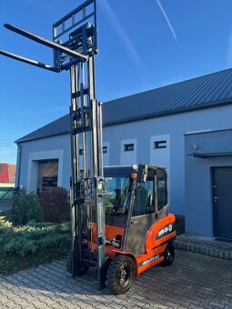 Elektrický vysokozdvižný vozík CPD - 25 Li-on - 8