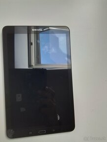Predám 2 x tablet Samsung - 8