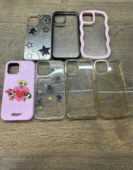 iPhone 13 - 8