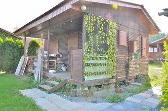 Dvojnásobná radosť pri vode: dve chaty na jednom mieste - 8