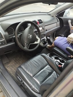 Predám auto Honda CRV vo veľmi dobrom stave - 8