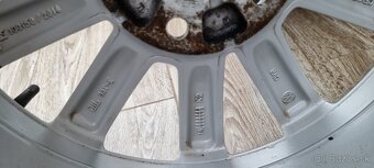 Predam orginal Vw MERANO elektrony 5x112 r17 et45 J7 - 8