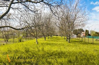 ALL INCLUSIVE | NA PREDAJ STAVEBNÝ POZEMOK | 2023 m², DUNAJS - 8