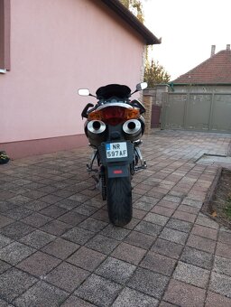 Honda VFR 800 V-tec - 8