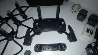 Dron DJI Spark Fly More Combo - 8