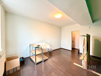 Predaj - novostavba s terasou na začiatku Karlovej Vsi - 8