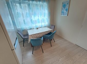 Na predaj ponúkam poschodový dom - 8