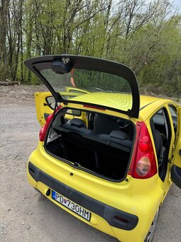 Peugeot 107 1.0 Benzín - 8