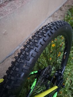 Predám Felt 750 27,5 er/Xlko/3x10, VZDUCH, DEORE - 8