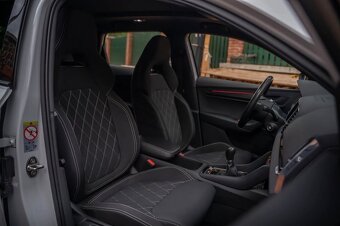 Škoda Karoq Sportline 1.5 TSI 110kw TAŽNÉ/VIRTUAL/PANORAMA - 8
