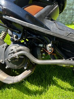 Skúter Yamaha Aerox 70cc - 8