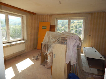 EXKLUZÍVNE-SPEKTRUM REALITY- Na predaj 7-izbový rodinný dom - 8