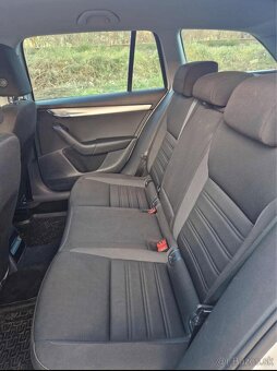 Škoda Octavia Combi 1,6 TDI 115k Ambition DSG - 8