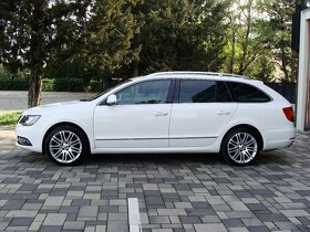 Škoda Superb Combi 2.0 TDI 4X4 DSG  Elegance - 8