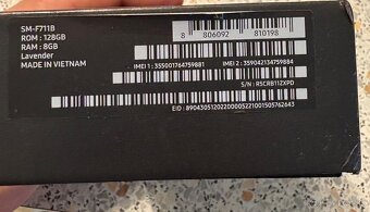 Samsung Galaxy Z Flip3 128gb - 8