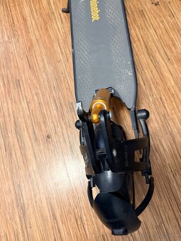 Ninebot KickScooter Max G30 II - 8