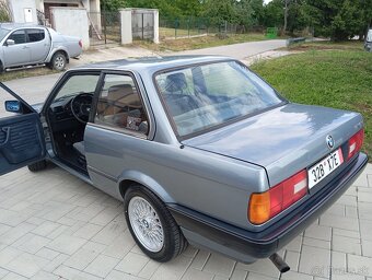 BMW E30 Coupé - 8
