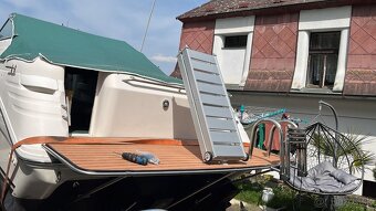 Motorová lod Sea Ray 270 - 8