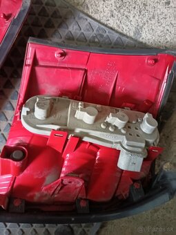 Audi A4 B6 predné+zadné svetlá - 8