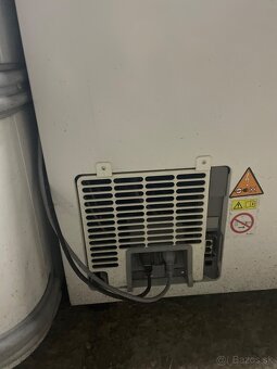 Truhlicový mrazak - 8