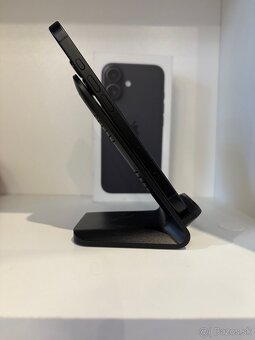 Predám,Vymením Apple iPhone 16 128GB - 8