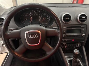 Audi A3 Sportback 1.6 TDI 105k DPF Attraction Premium - 8