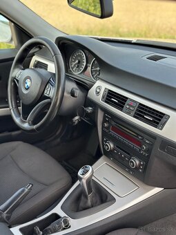 BMW 318i E91 Facelift - 8