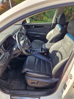 Kia Sorento GT line 147kw 4x4 - 8
