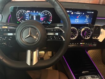 Mercedes GLB - 8