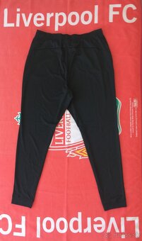 Liverpool FC Nike čierne slim fit tepláky, veľkosť XL - 8