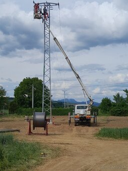 Vysokozdvižná plošina 4x4 PARTIZÁNSKE - 8