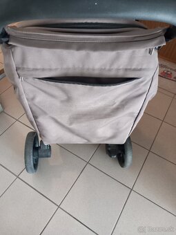 Sportovy kocik zn.Britax - 8