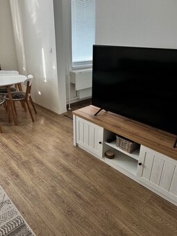 🏡 Na prenájom zrekonštruovaný 2-izbový byt s balkónom - 8