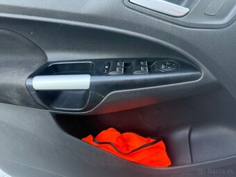 Predám Ford Tourneo Connect 1,5 d 88Kw rv 2018 - 8