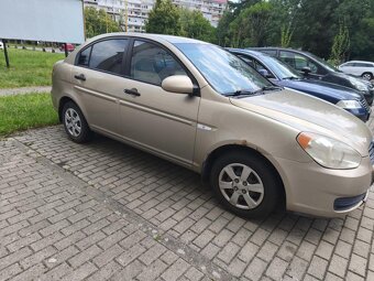 Predám Hyundai Accent - 8