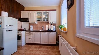 REZERVOVANÉ Na predaj priestranný 4 izbový byt s dvoma LOGGI - 8