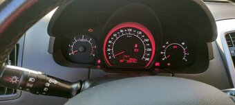 kia ceed sw - 8