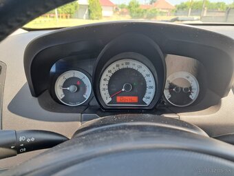 Kia Cee'd 1.6 CRDi 16V 85KW r.v.: 2008 - 8