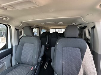 Ford Tourneo Custom 2.0 TDCi 136k A8 Family 8-miestné - 8