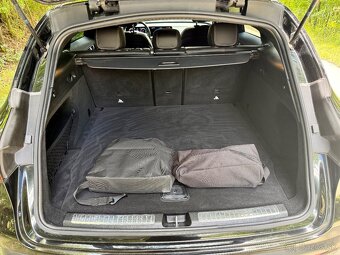 Mercedes-Benz EQC,SUV 400 4M,85kWh,SoH 97%,s DPH 35 061,- - 8