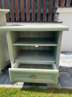 Krásny rustikálny nábytok - 8