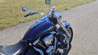 Kawasaki VN2000 - 8