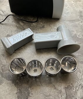 Mlynček na mäso Bosch MFW68660 2200W - 8