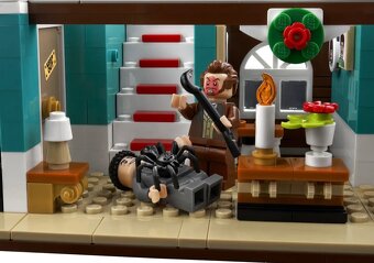 Lego sám doma- Home alone - 8