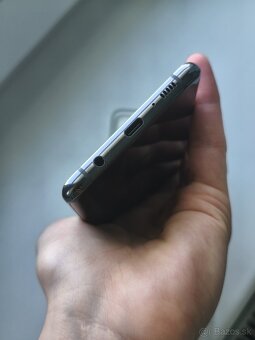 8/128GB Samsung S10+ - 8