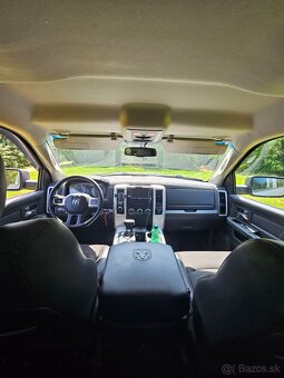 Dodge ram 1500 5.7 Hemi - 8