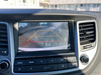 Hyundai Tucson - 8