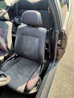 Volkswagen Golf Cabrio (kožená strecha) - 8
